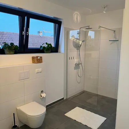 Moderne Mit Terrasse, Grill & Privatparkplatz Apartment