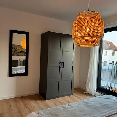 Moderne Mit Terrasse, Grill & Privatparkplatz アパート