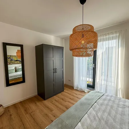 Moderne Mit Terrasse, Grill & Privatparkplatz *