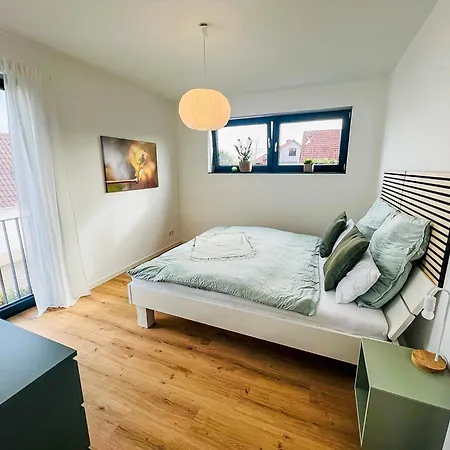 Moderne Mit Terrasse, Grill & Privatparkplatz Appartamento Venningen