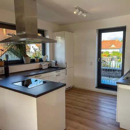 Moderne Mit Terrasse, Grill & Privatparkplatz Appartamento Venningen