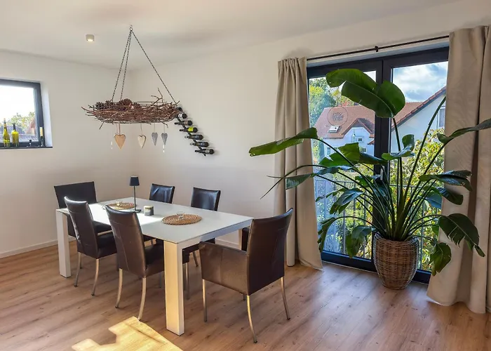 Vyne - Terrasse - Grill - Privatparkplatz * Venningen